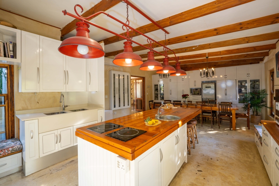 5 Bedroom Property for Sale in Langerug Western Cape
